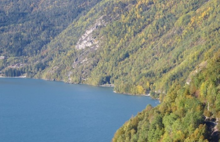Fr&aring; Flostranda naturreservat. Foto Tom Dybwad
