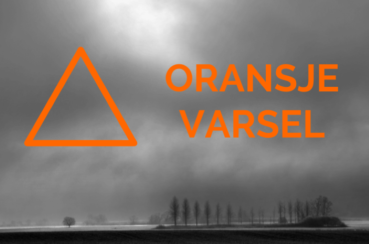Symbol for varsel for fare for skadelig nedbør, skred og flom. Viser oransje trekant